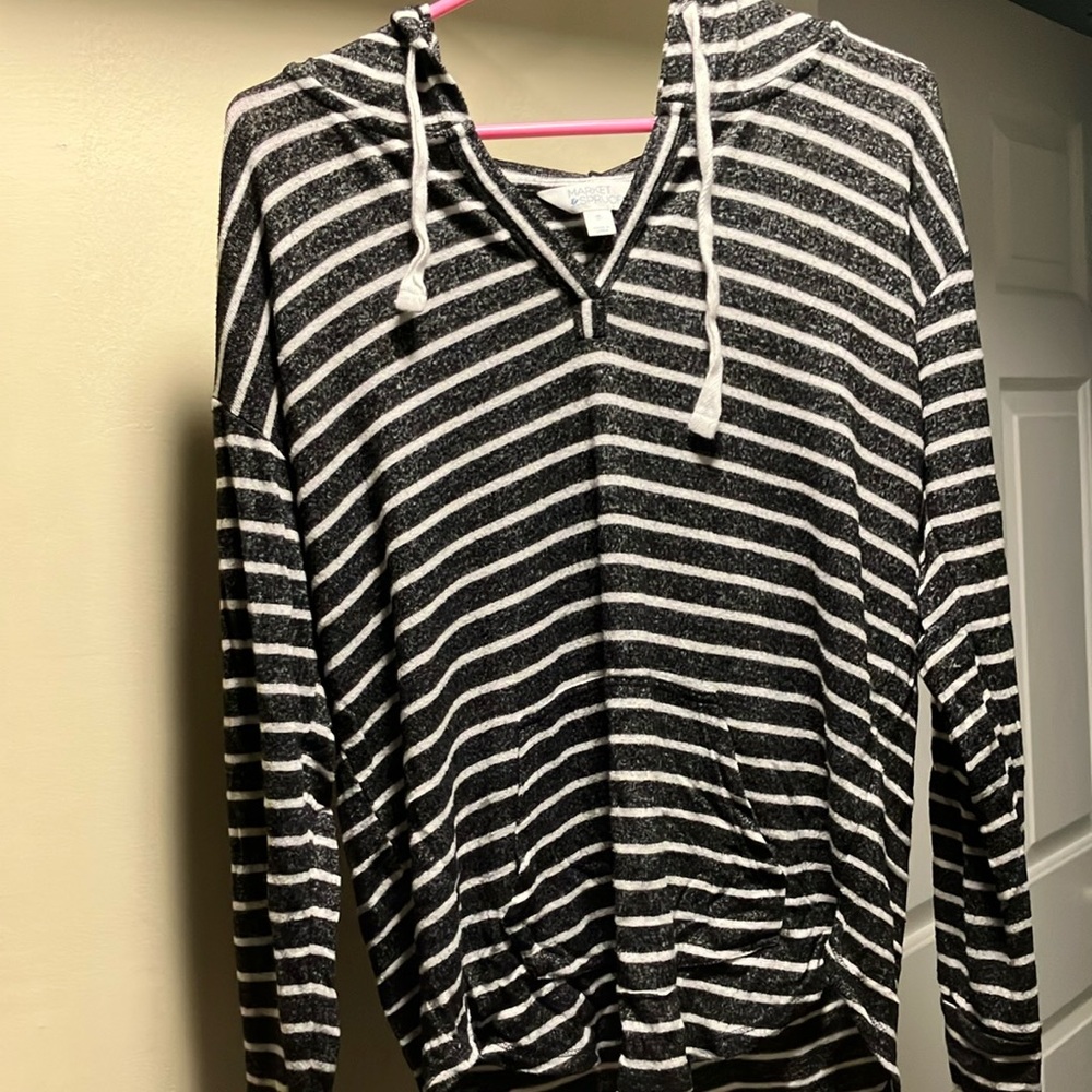 Market & Spruce Black and White Striped Hoodie